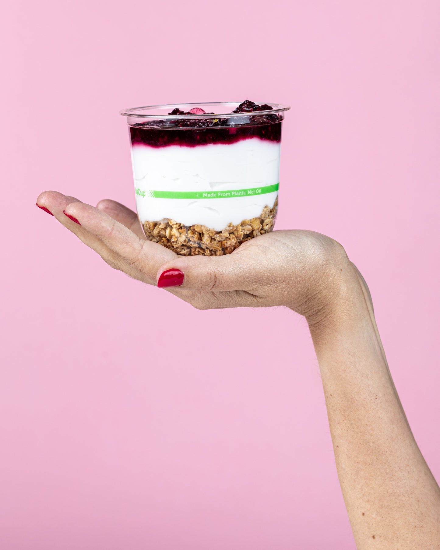 Gluten-Free Mixed Berry, Yogurt & Granola Cups