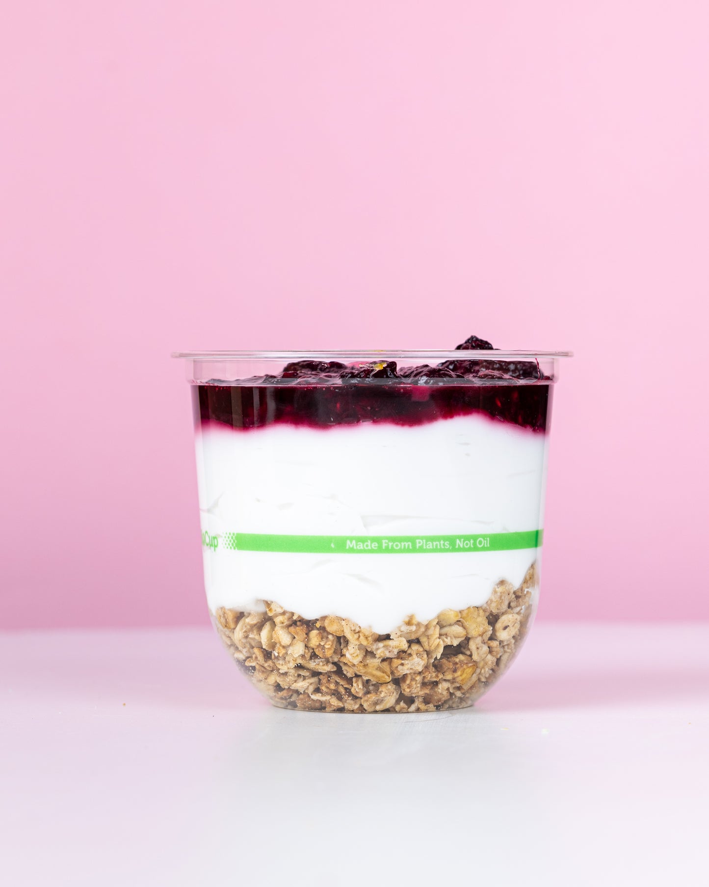 Gluten-Free Mixed Berry, Yogurt & Granola Cups